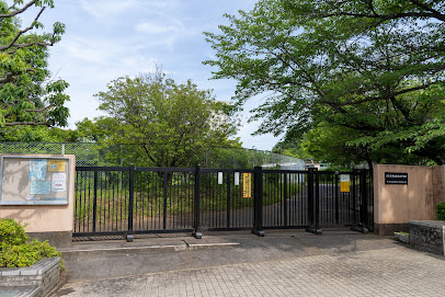 【グリーンメゾン南大沢　リビングを中心にした団らん設計 の周辺】