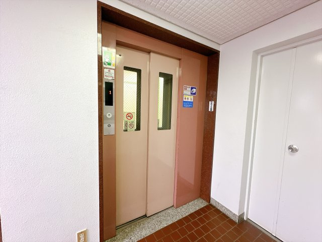 エレベーターあり