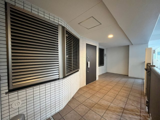 【ポーチ】マンションでありながら戸建て住宅のような専用の門扉付きのお部屋！