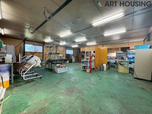 【相模原市緑区若柳　売倉庫・工場・事務所の内装】