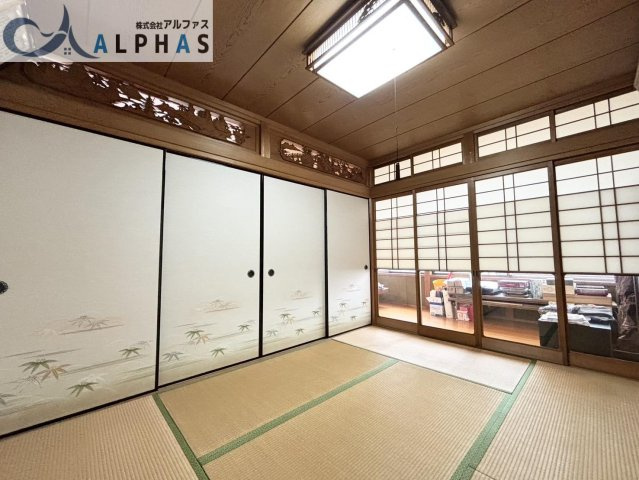2階の和室の扉を開放すると14帖の広々としたスペースとして使えます♪