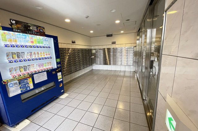 集合ポスト・自販機