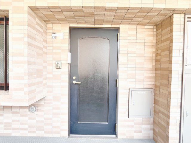 落ち着いた玄関です