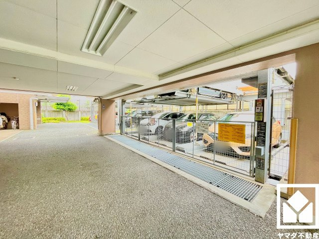 阪急今津線「甲東園」駅まで徒歩4分の立地。毎日の通勤・通学だけでなく、休日のお出かけまで利便性に優れています。
