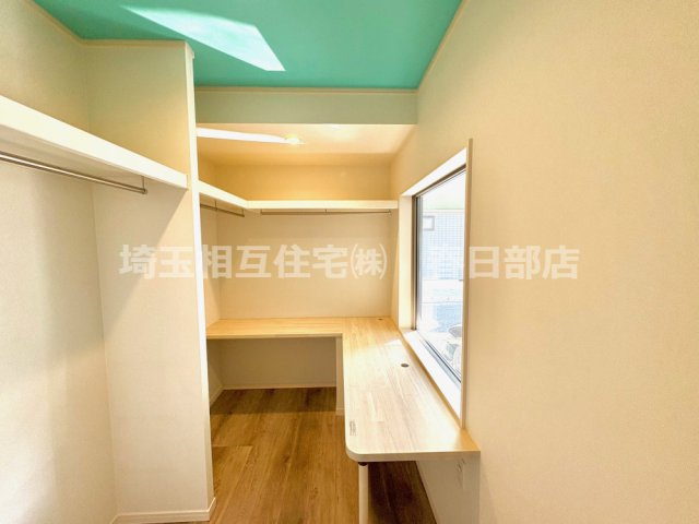カウンター付きファミリークローク