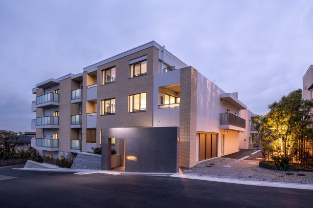 外観：328000623131