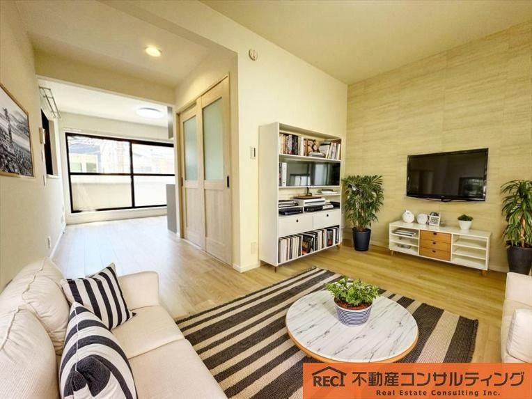 灘小学校まで徒歩約7分