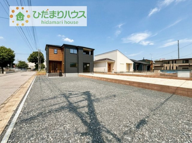 マイホームなら駐車場代がかかりません！しかも、自宅の駐車場で洗車ができます！今までコイン洗車に行っていた手間も省けて、節約にもつながります(^^♪