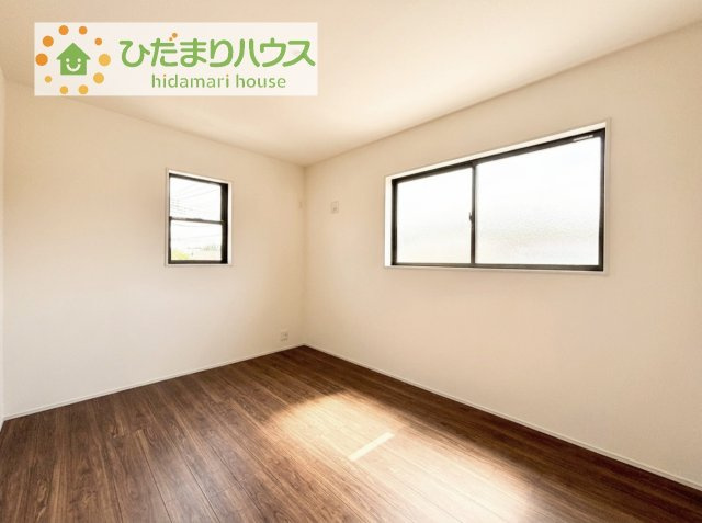 窓が多く、明るい空間を演出してくれます(*^^*)
