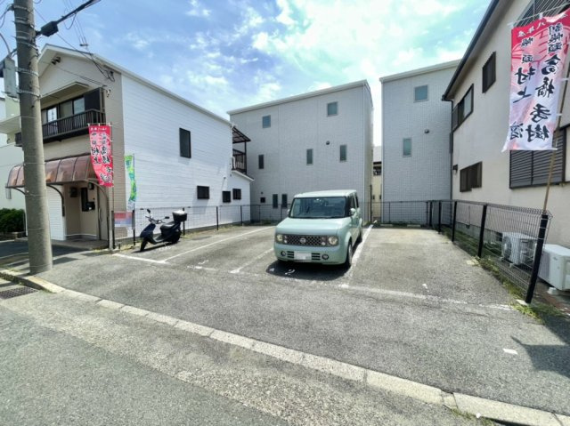 建築条件なしのため、信頼できるハウスメーカーや工務店を自由に選んで、理想の住まいをゼロから設計できます。