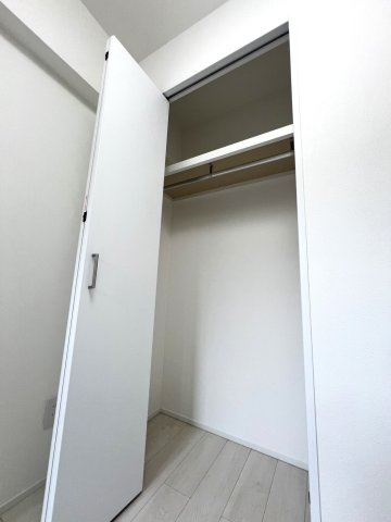 毎日使う洋服を取り出しやすく、身支度がスムーズです。