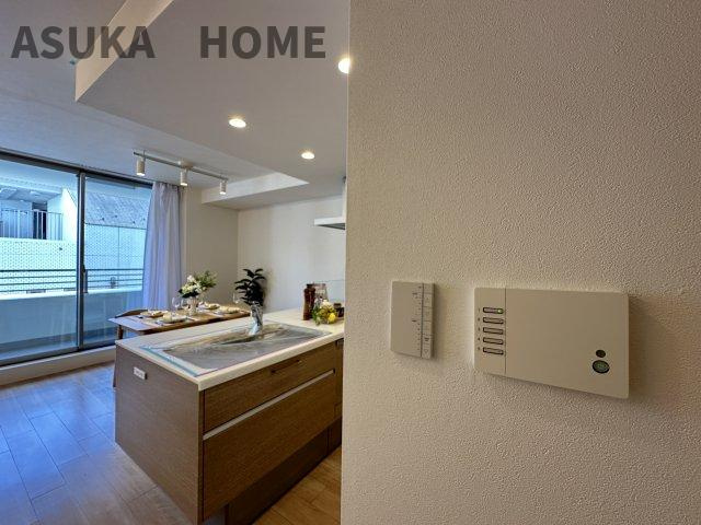 調光システム付のリビングで、その日の気分などで、調光でき、優雅なひと時を演出できます。使い心地◎