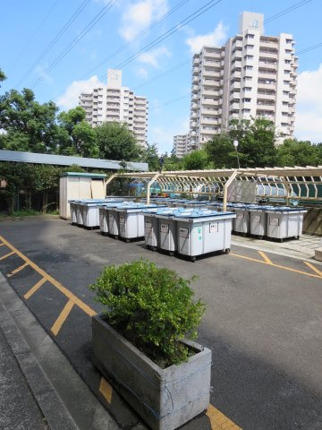 綺麗に管理されたごみ置き場