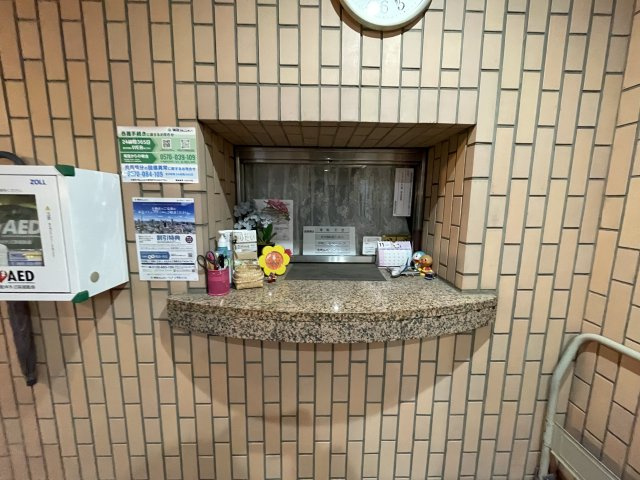 管理人室もあり、防犯面でも安心のエントランス。