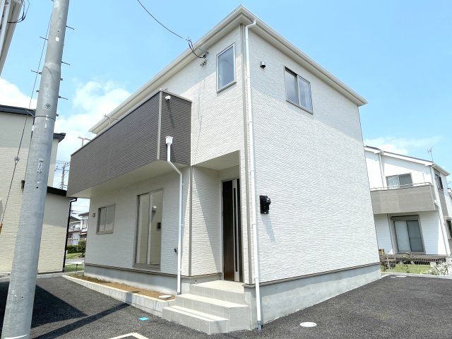 同仕様の施工例です。実際の完成物件の外観・仕様が一部異なる場合があります。