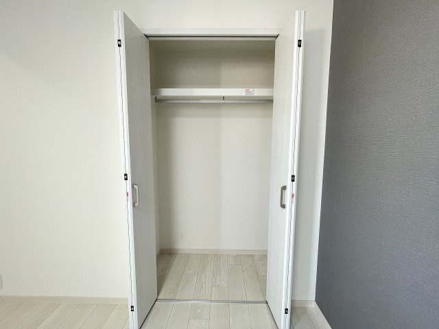各居室に収納がついており、家族で使い分けしやすくなっています。　