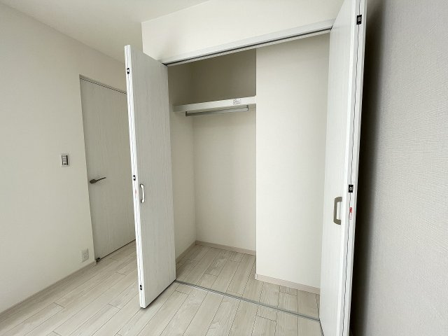 各居室に収納がついており、家族で使い分けしやすくなっています。　