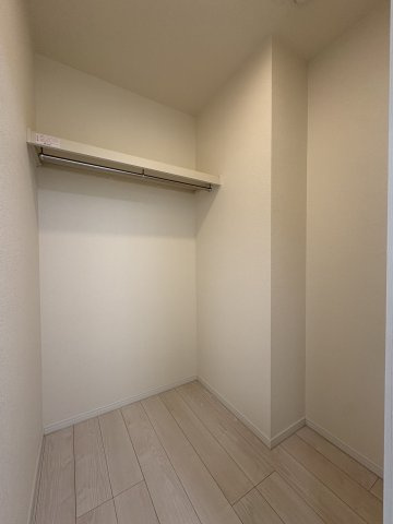 洋室約6.2帖のウォークインクロゼットです。