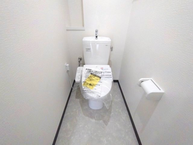 トイレも新品で清潔感があります！