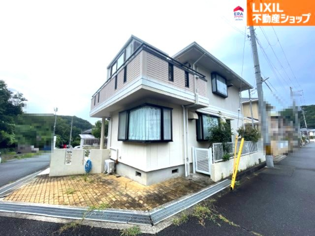 落ち着いた雰囲気の外観です