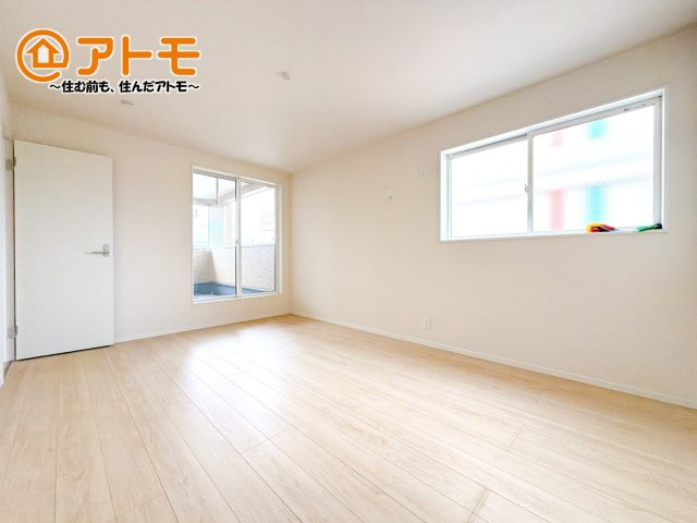 各居室に収納がついているので、部屋の中をすっきり見せることができますね！
