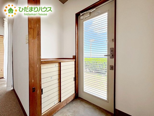玄関は、住宅に入るときに最初に目に入る重要な場所♪　お洒落な玄関はお客様からも喜んでいただけそうですね！！