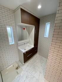 コンパクトで使いやすい洗面所