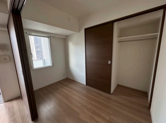 生活スタイルに合わせてお使いいただける洋室です。収納充実のお部屋で、空間を広くお使いいただけます。