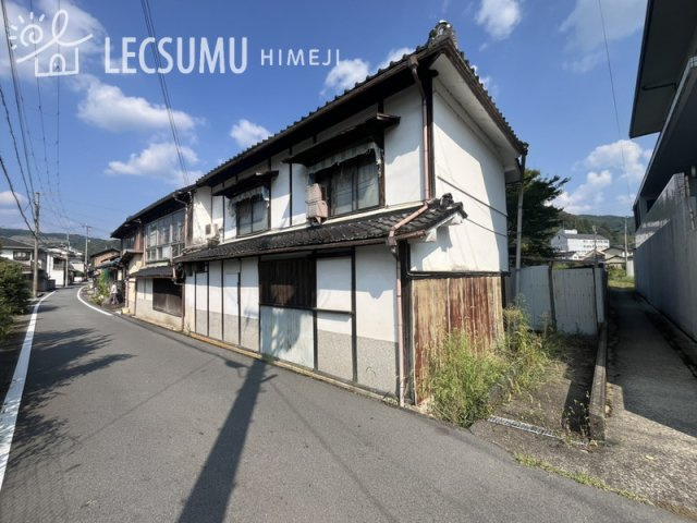 外観：328000576083