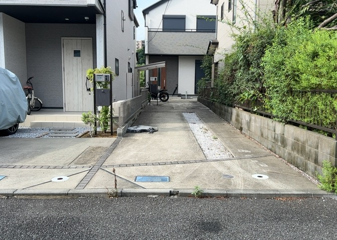 物件の詳細については、現地を見てわかること以外に、役所や法務局などで調べないとわからないことがあります。そのため、現地に行く場合は、もしこの物件を買ったらどのような生活ができるかをイメージしましょう。