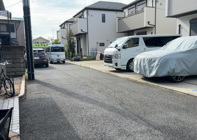 眺望を気にして物件を探す場合、前面に建物が建っていないか現地で確認しましょう！前面に建物があると景色はもちろん、日当たりや風通しにも影響が出てきます。住んだ時のことを想像しながら現地見学をしましょう。