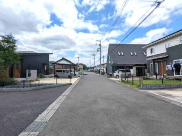 前面道路含む現地写真