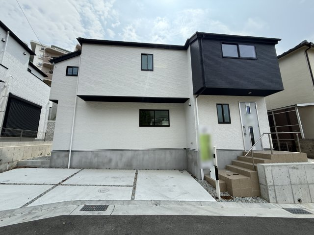 外観：328000625548