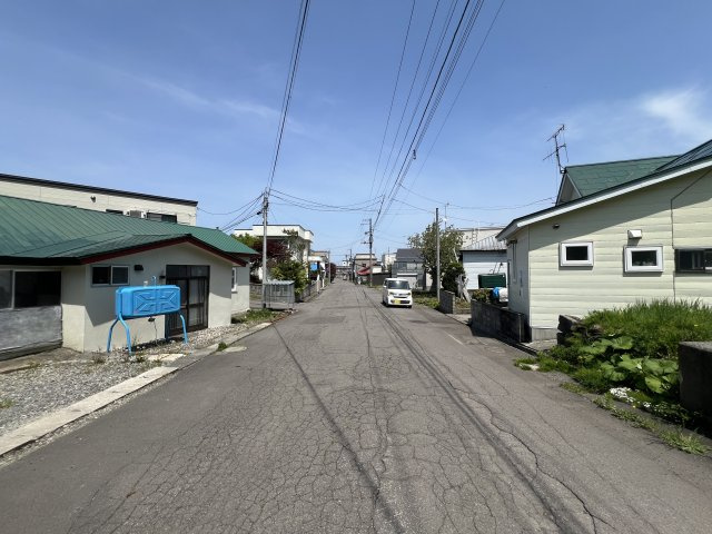 前面道路　北側5ｍから9.9ｍに接道