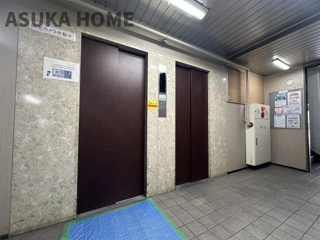 朝の忙しい時間に特に嬉しいエレベーターを複数基完備。