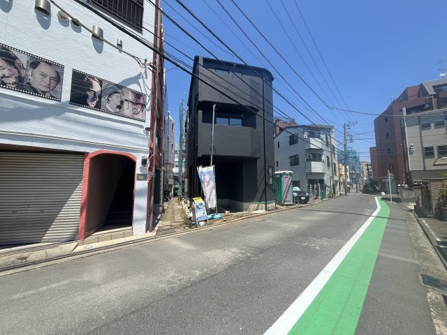 小学校・中学校まで徒歩3分圏内、お子様も安心して通学できる立地