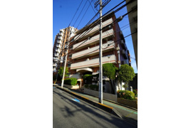 レイニオン岸町の外観