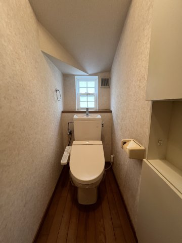 【鶴川2丁目　一戸建て のトイレ】