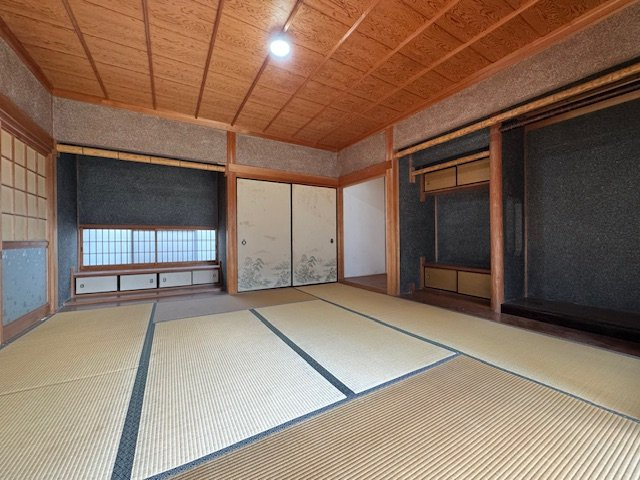 1階8畳和室♪　