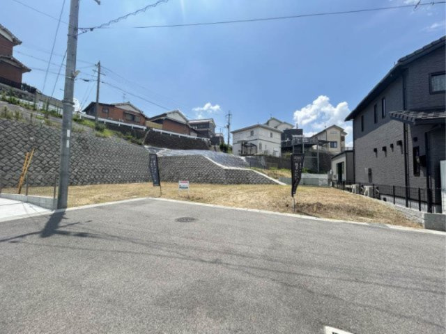 ≪建築条件なし宅地≫9号地入口現地写真・陽当たり通風良好です。