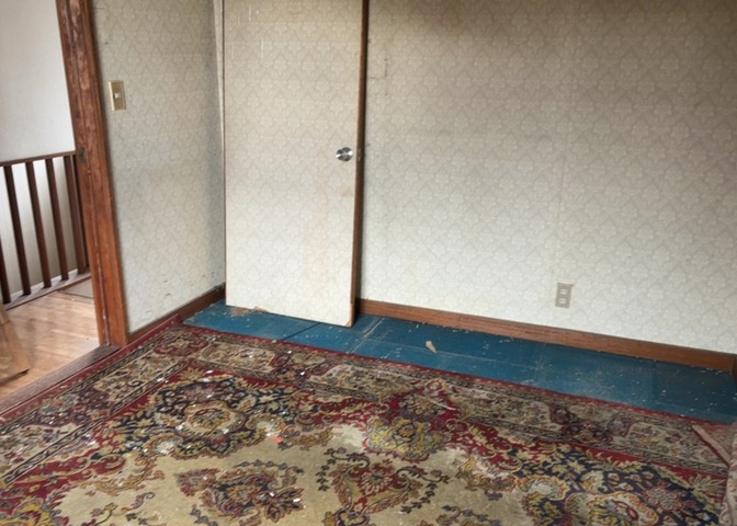 寝室でゆっくりと過ごすためにはベッド周りの適度な空間を担保することや窓の位置、照明の明るさ、寝室の広さなどを考える必要があります。自身や家族の構成とライフスタイルに併せて寝室にする部屋を選びましょう！