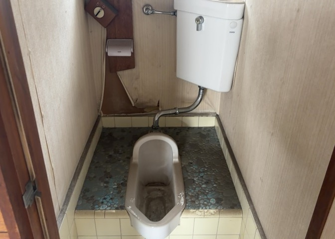 トイレは大きさや形、機能、抗菌性などが異なる多種多彩なタイプが各メーカーから出ています。それぞれに良さがあるため、事前にどういったタイプのトイレがいいのかをご家庭内で決めて、内見に行くといいでしょう。
