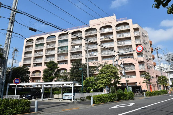 豊栄狛江マンションの外観