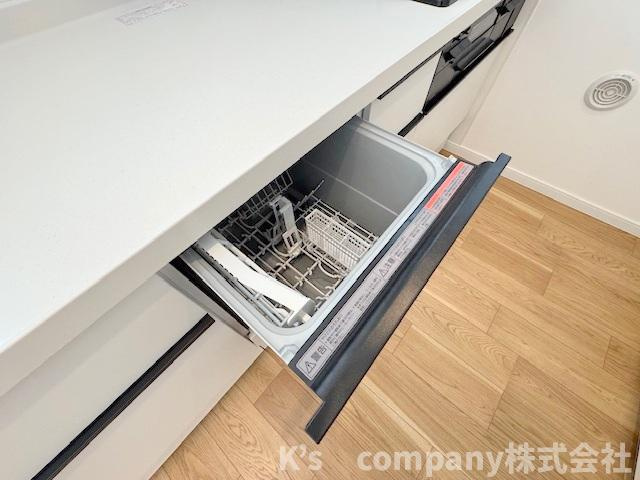 食器洗い乾燥機付きで家事の時短に役立ちます☆
