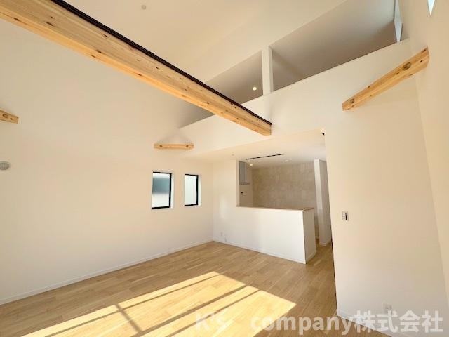 キッチンの上部にはロフトがあります◇