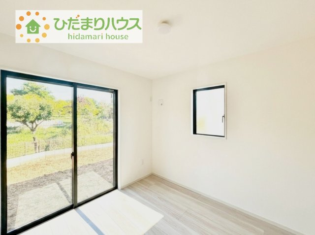 お掃除しやすく、清潔感を保てるのでダニも発生しにくいフローリング♪