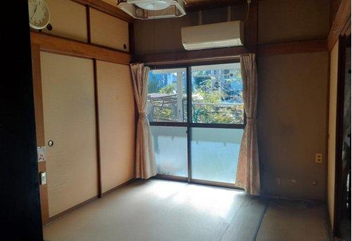 和室/(視認性を高めるために備品類を削除する加工を行っています)