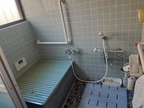 お風呂/(視認性を高めるために備品類を削除する加工を行っています)