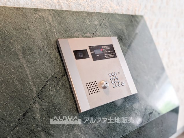 【Color　TV　intercom】　◆カラーTVインターホン◆録画機能がついているので、外出時の来客、宅配、防犯でも役立つ便利なインターホンです。