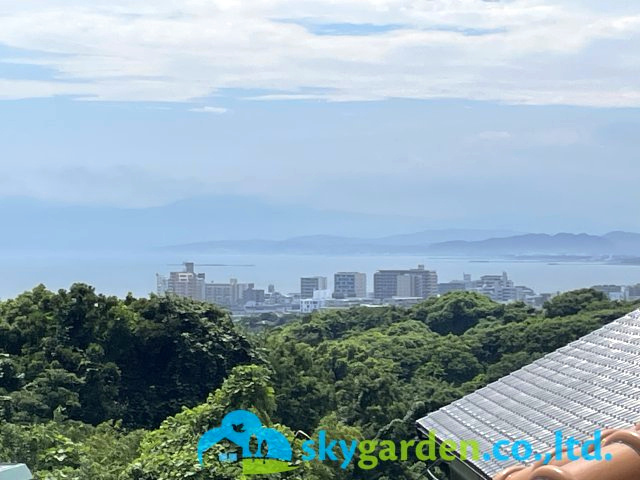 晴天時には、江の島・伊豆方面を遠望